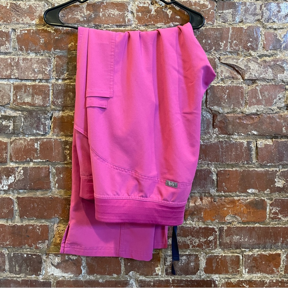 Hot pink XXL Figs Pants Kade